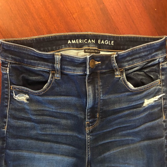 AMERICAN EAGLE Hi Rise Jeggings Dark Deconstructed 10 Short Next Level Stretch - Picture 2 of 8